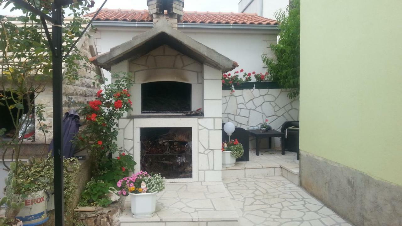 Apartment Ana Rogoznica  Bagian luar foto